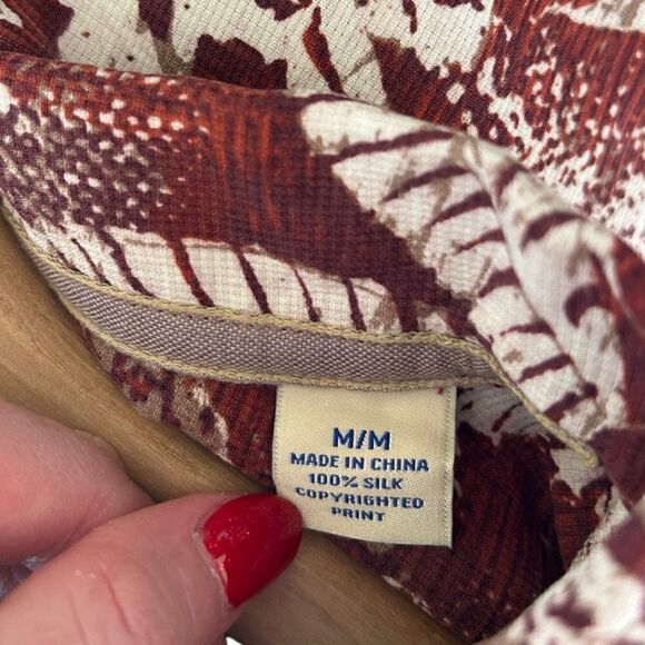 🐿️ Tommy Bahama Men Original Fit Silk Hawaiian Shirt Palm Print Size Medium - Picture 5 of 5